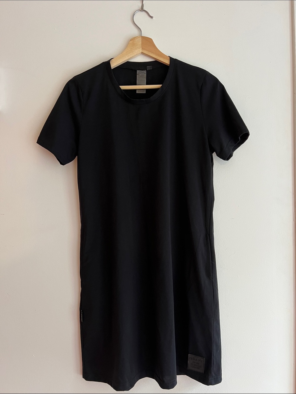 Oraki Black Short-Sleeve Tee Dress - Classic Everyday Style